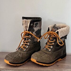 UGG Butte Kids Boots Size 3